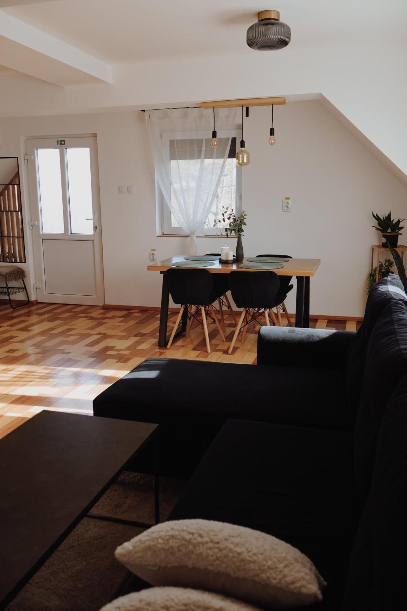 אודורהיו סקוייסק Doux Apartman מראה חיצוני תמונה
